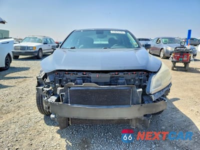 Piąte zdjęcie samochodu w środku: 2014 CHEVROLET MALIBU LS VIN:1G11B5SL5EF157166 - miniatura