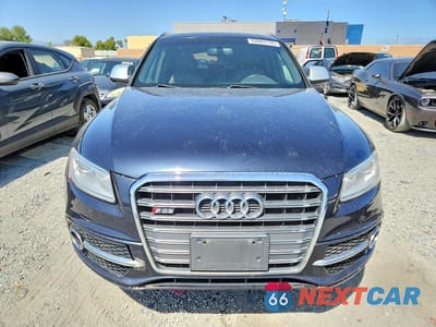 Piąte zdjęcie samochodu w środku: 2014 AUDI SQ5 PRESTIGE VIN:WA1VGAFP7EA035075 - miniatura