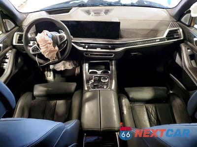 Zdjęcie 8 z 13 samochodu: 2025 BMW X7 M60I VIN:5UX33EM02S9Y23621 - miniatura