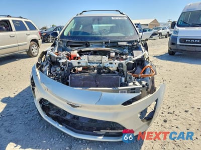 Piąte zdjęcie samochodu w środku: 2022 CHEVROLET BOLT EUV LT VIN:1G1FY6S07N4106036 - miniatura
