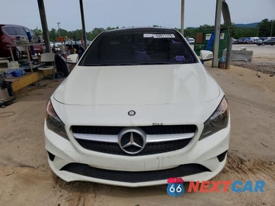 Piąte zdjęcie samochodu w środku: 2014 MERCEDES-BENZ CLA 250 VIN:WDDSJ4EB8EN123391 - miniatura