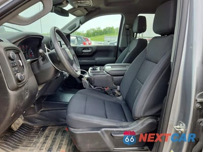 Zdjęcie 7 z 12 samochodu: 2023 CHEVROLET SILVERADO K1500 VIN:1GCRDAED6PZ192897 - miniatura