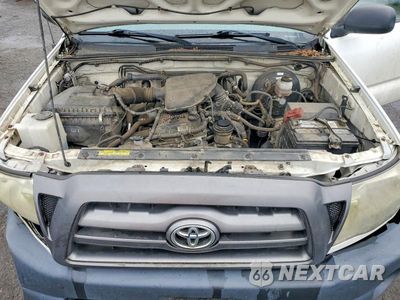 Zdjęcie 11 z 12 samochodu: 2010 TOYOTA TACOMA VIN:5TENX4CN4AZ694130 - miniatura