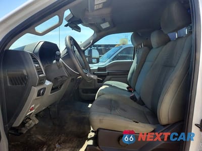 Zdjęcie 7 z 12 samochodu: 2022 FORD F550 SUPER DUTY VIN:1FDUF5HT7NEC13125 - miniatura