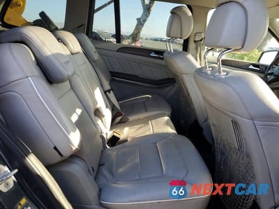 Zdjęcie 11 z 13 samochodu: 2013 MERCEDES-BENZ GL 550 4MATIC VIN:4JGDF7DE3DA128081 - miniatura