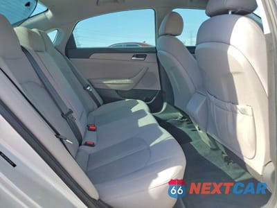 Zdjęcie 10 z 12 samochodu: 2018 HYUNDAI SONATA SE VIN:5NPE24AF5JH598343 - miniatura