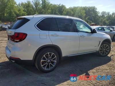 Trzecie zdjęcie samochodu z tyłu: 2016 BMW X5 XDRIVE35I VIN:5UXKR0C51G0P21023 - miniatura