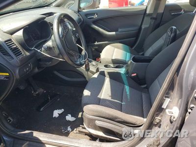 Zdjęcie 7 z 12 samochodu: 2016 KIA FORTE EX VIN:KNAFX4A83G5491546 - miniatura