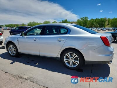 Drugie zdjęcie samochodu z przodu: 2010 LINCOLN MKS VIN:1LNHL9DRXAG604487 - miniatura