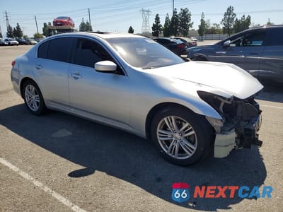 Czwarte zdjęcie samochodu z boku: 2010 INFINITI G37 SEDAN BASE VIN:JN1CV6AP4AM202589 - miniatura