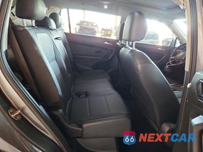Zdjęcie 11 z 13 samochodu: 2018 VOLKSWAGEN TIGUAN SE VIN:3VV3B7AX0JM043877 - miniatura