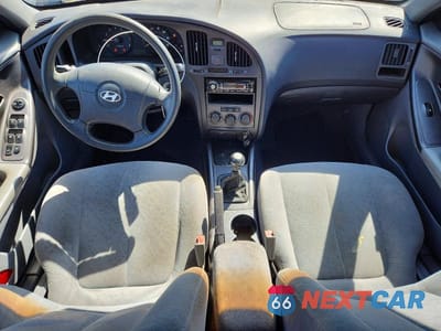 Zdjęcie 8 z 12 samochodu: 2005 HYUNDAI ELANTRA GLS VIN:KMHDN46D95U097070 - miniatura