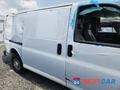 Zdjęcie 11 z 13 samochodu: 2021 CHEVROLET EXPRESS G2500 VIN:1GCWGAFPXM1266450 - miniatura
