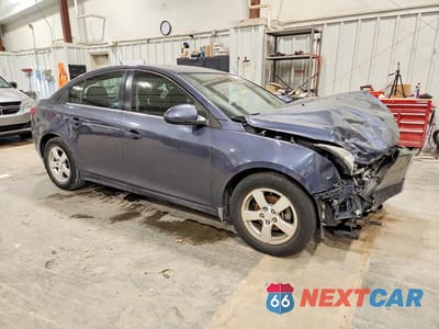 Czwarte zdjęcie samochodu z boku: 2014 CHEVROLET CRUZE LT VIN:1G1PC5SB1E7231708 - miniatura