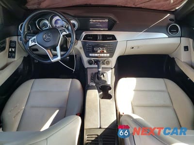 Zdjęcie 8 z 13 samochodu: 2013 MERCEDES-BENZ C 250 VIN:WDDGF4HB3DA848762 - miniatura