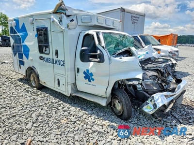 Czwarte zdjęcie samochodu z boku: 2026 FORD ECONOLINE - AMBULANCE VIN:1FDWE3FN7TDD02538 - miniatura