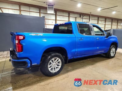 Trzecie zdjęcie samochodu z tyłu: 2026 CHEVROLET SILVERADO K1500 RST VIN:1GCUKEEDXTZ134891 - miniatura