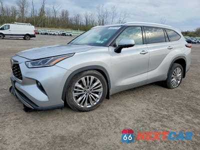 2024 TOYOTA HIGHLANDER PLATINUM 5TDKDRBH7RS542582 - główne zdjęcie licytacji z USA - miniatura