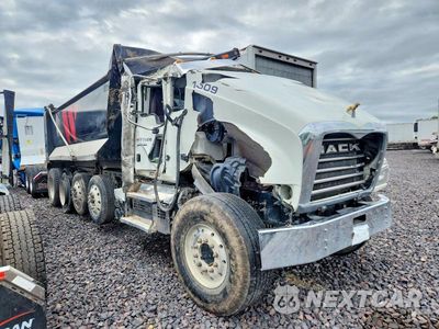 2022 MACK GRANITE DUMP TRUCK 1M2GR4TC9NM001385 - główne zdjęcie licytacji z USA - miniatura