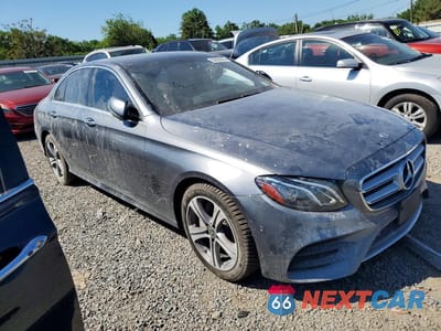 Czwarte zdjęcie samochodu z boku: 2020 MERCEDES-BENZ E 350 4MATIC VIN:WDDZF8EB6LA709308 - miniatura