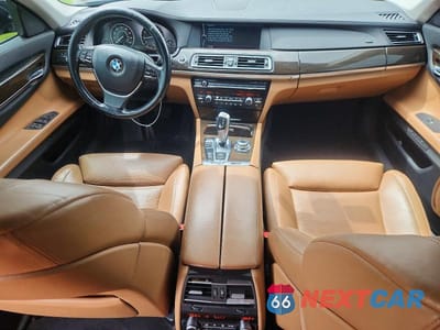 Zdjęcie 8 z 12 samochodu: 2012 BMW 750 LXI VIN:WBAKC8C51CC434787 - miniatura