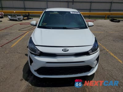 Piąte zdjęcie samochodu w środku: 2021 KIA RIO S VIN:3KPA24AD6ME422262 - miniatura