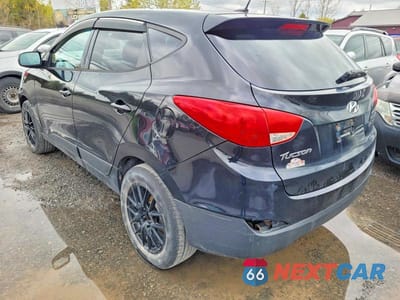 Trzecie zdjęcie samochodu z tyłu: 2015 HYUNDAI TUCSON GLS VIN:KM8JT3AF0FU971576 - miniatura