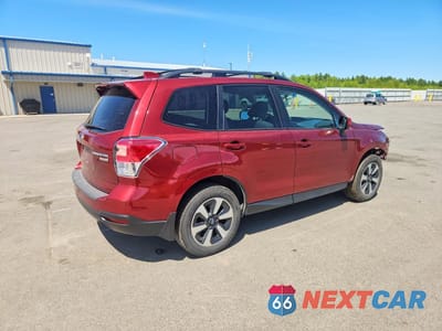 Trzecie zdjęcie samochodu z tyłu: 2017 SUBARU FORESTER 2.5I PREMIUM VIN:JF2SJAEC8HH581115 - miniatura