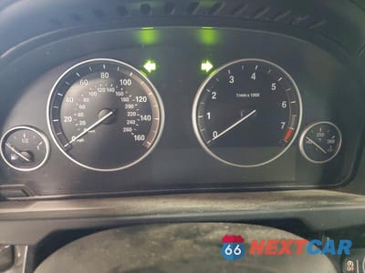 Zdjęcie 9 z 13 samochodu: 2015 BMW X5 XDRIVE35I VIN:5UXKR0C58F0K71546 - miniatura