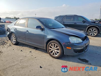 Czwarte zdjęcie samochodu z boku: 2010 VOLKSWAGEN JETTA LIMITED VIN:3VWAX7AJXAM094576 - miniatura