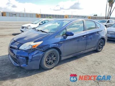 2014 TOYOTA PRIUS THREE JTDKN3DU1E1753112 - główne zdjęcie licytacji z USA - miniatura