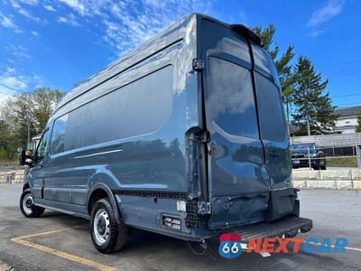Drugie zdjęcie samochodu z przodu: 2021 FORD TRANSIT T-250 VIN:1FTBR3X87MKA56975 - miniatura