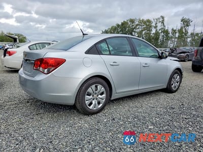 Trzecie zdjęcie samochodu z tyłu: 2014 CHEVROLET CRUZE LS VIN:1G1PA5SG9E7227245 - miniatura