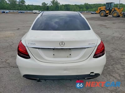Zdjęcie 6 z 12 samochodu: 2019 MERCEDES-BENZ C 300 4MATIC VIN:55SWF8EB2KU302278 - miniatura