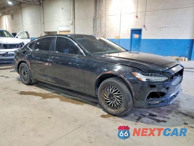 Czwarte zdjęcie samochodu z boku: 2018 VOLVO S90 T5 MOMENTUM VIN:LVY982MK7JP027317 - miniatura