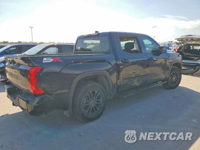 Trzecie zdjęcie samochodu z tyłu: 2024 TOYOTA TUNDRA SR5 VIN:5TFLA5AB0RX034127 - miniatura