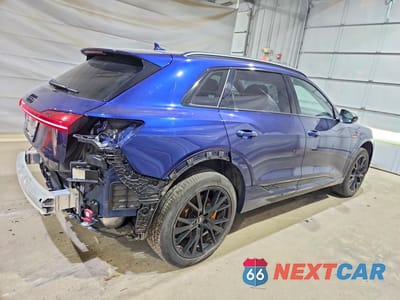 Trzecie zdjęcie samochodu z tyłu: 2022 AUDI E-TRON CHRONOS VIN:WA1VABGE0NB015345 - miniatura