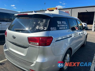 Czwarte zdjęcie samochodu z boku: 2018 KIA SEDONA LX VIN:KNDMB5C19J6383643 - miniatura