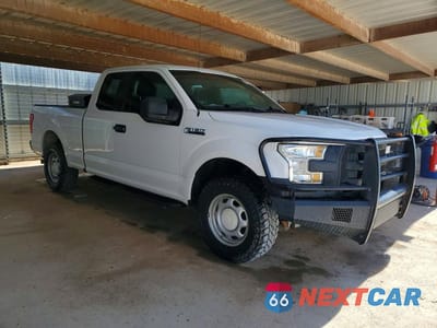 Czwarte zdjęcie samochodu z boku: 2017 FORD F150 SUPER CAB VIN:1FTFX1EF7HKC71923 - miniatura