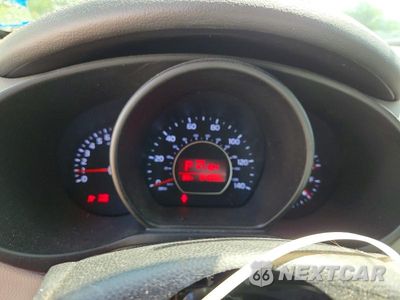 Zdjęcie 9 z 13 samochodu: 2016 KIA SOUL + VIN:KNDJP3A56G7850793 - miniatura