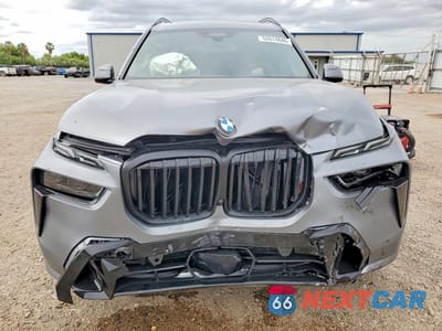 Piąte zdjęcie samochodu w środku: 2027 BMW X7 XDRIVE40I VIN:5UX23EM06V9439762 - miniatura