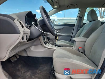 Zdjęcie 7 z 12 samochodu: 2012 TOYOTA COROLLA LE VIN:2T1BU4EE2CC778142 - miniatura