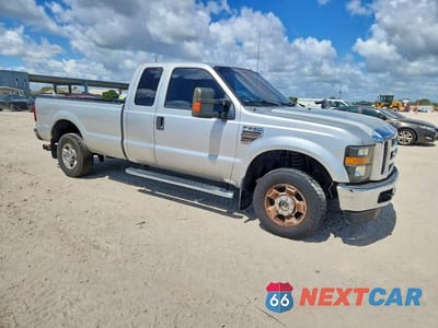 Czwarte zdjęcie samochodu z boku: 2010 FORD F250 SUPER DUTY VIN:1FTSX2BR3AEA53162 - miniatura