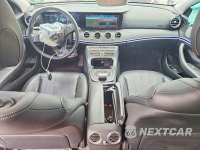 Zdjęcie 8 z 12 samochodu: 2018 MERCEDES-BENZ E 300 4MATIC VIN:WDDZF4KB4JA310083 - miniatura