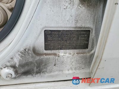 Zdjęcie 12 z 12 samochodu: 2007 HYUNDAI SONATA SE VIN:5NPEU46F07H169011 - miniatura