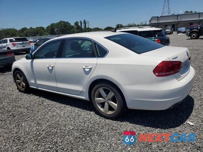 Drugie zdjęcie samochodu z przodu: 2013 VOLKSWAGEN PASSAT SE VIN:1VWBP7A33DC091319 - miniatura