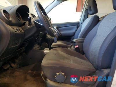 Zdjęcie 7 z 12 samochodu: 2005 TOYOTA RAV4 BASE VIN:JTEHD20V556035213 - miniatura