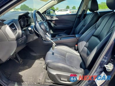 Zdjęcie 7 z 12 samochodu: 2018 MAZDA 3 TOURING VIN:3MZBN1L30JM223317 - miniatura