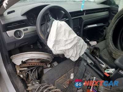 Zdjęcie 8 z 12 samochodu: 2021 VOLKSWAGEN PASSAT S VIN:1VWAA7A37MC009363 - miniatura