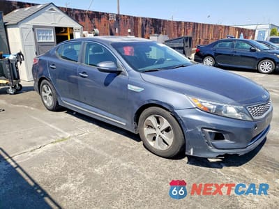 Czwarte zdjęcie samochodu z boku: 2015 KIA OPTIMA HYBRID VIN:KNAGM4ADXF5083795 - miniatura